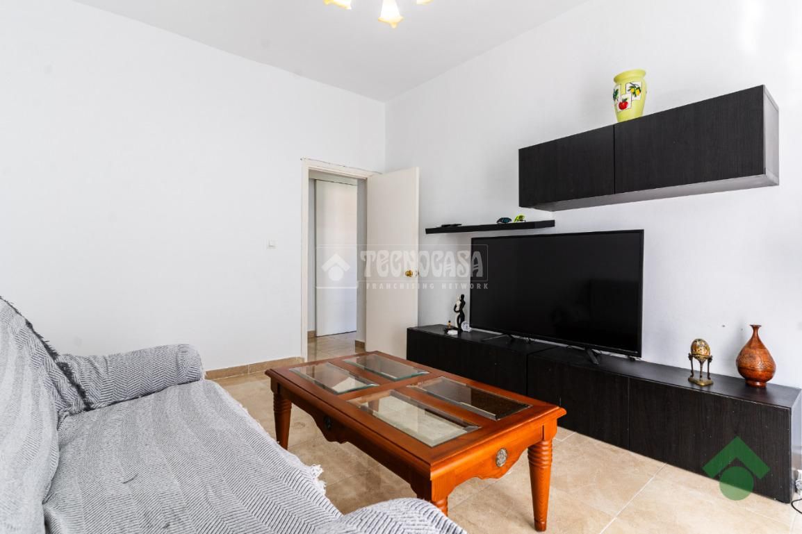 Sala d'estar de Pis en venda en Puerto Real amb Balcó