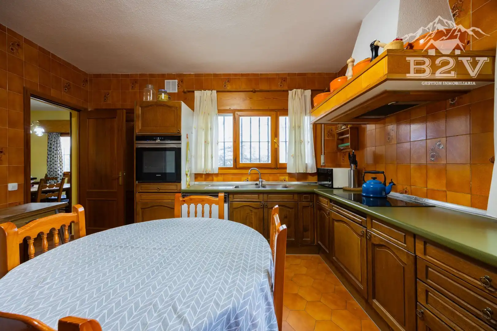 Cuina de Casa o xalet en venda en Soto del Real amb Calefacció, Jardí privat i Terrassa