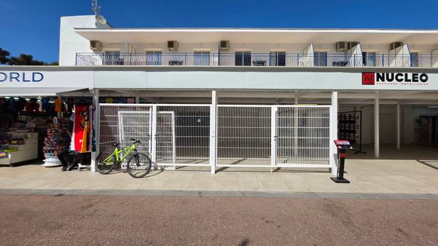Local comercial en Alquiler en Carrer de Carles Buïgas, 67 en Mar i Camp - Platja dels Capellans