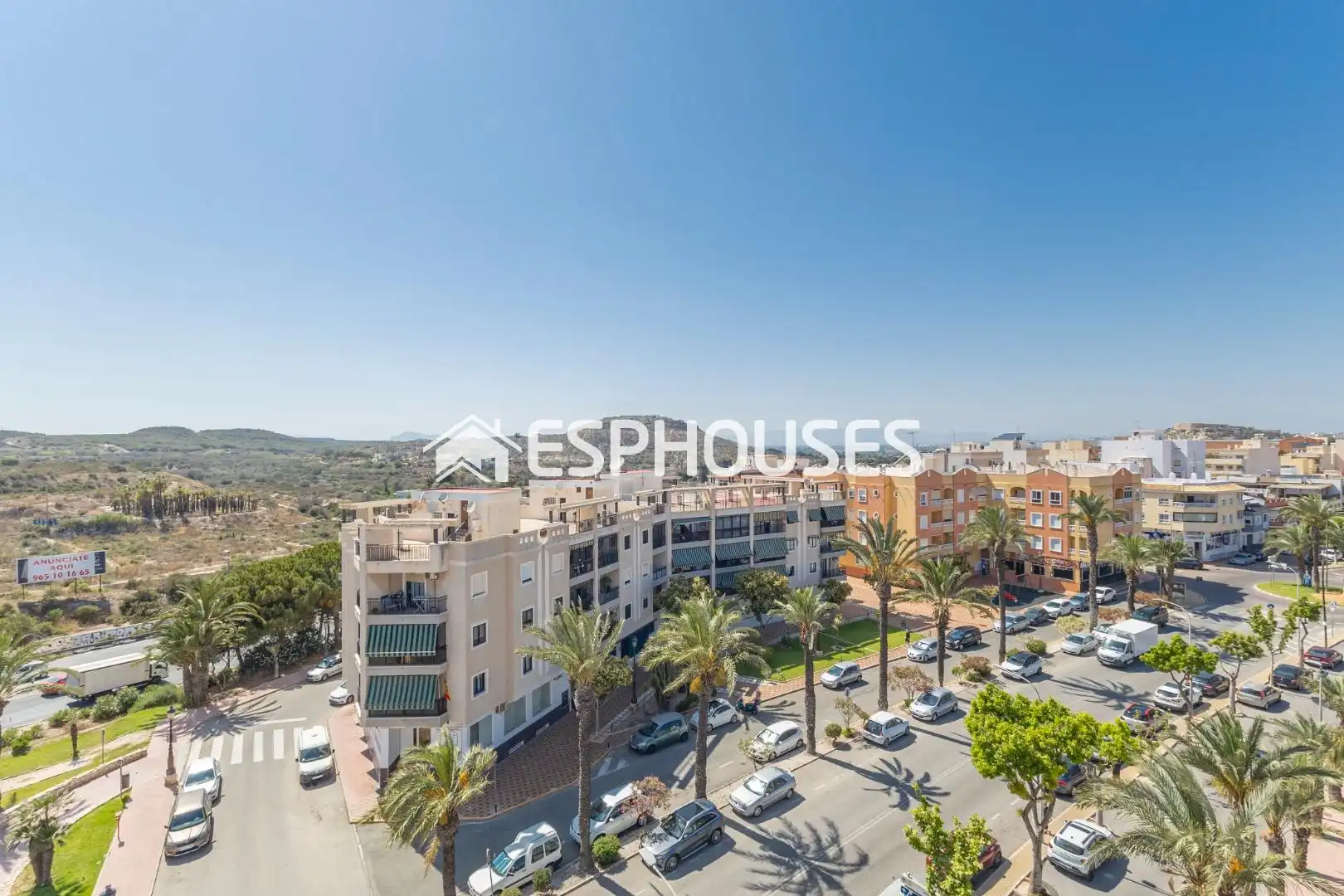 Exterior view of Attic for sale in Guardamar del Segura  with Air Conditioner, Terrace and Storage room