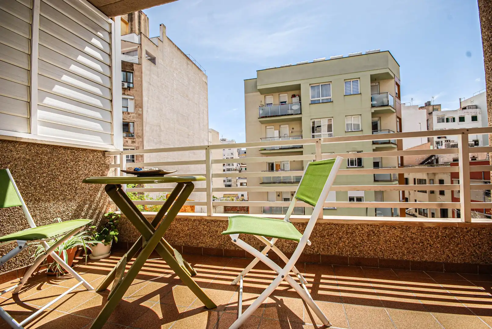 Pis amb terrassa de lloguer a Nord