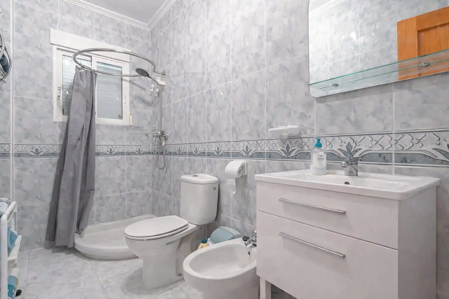 Bathroom of Houses for rent in Orihuela  with Air Conditioner, Heating and Terrace