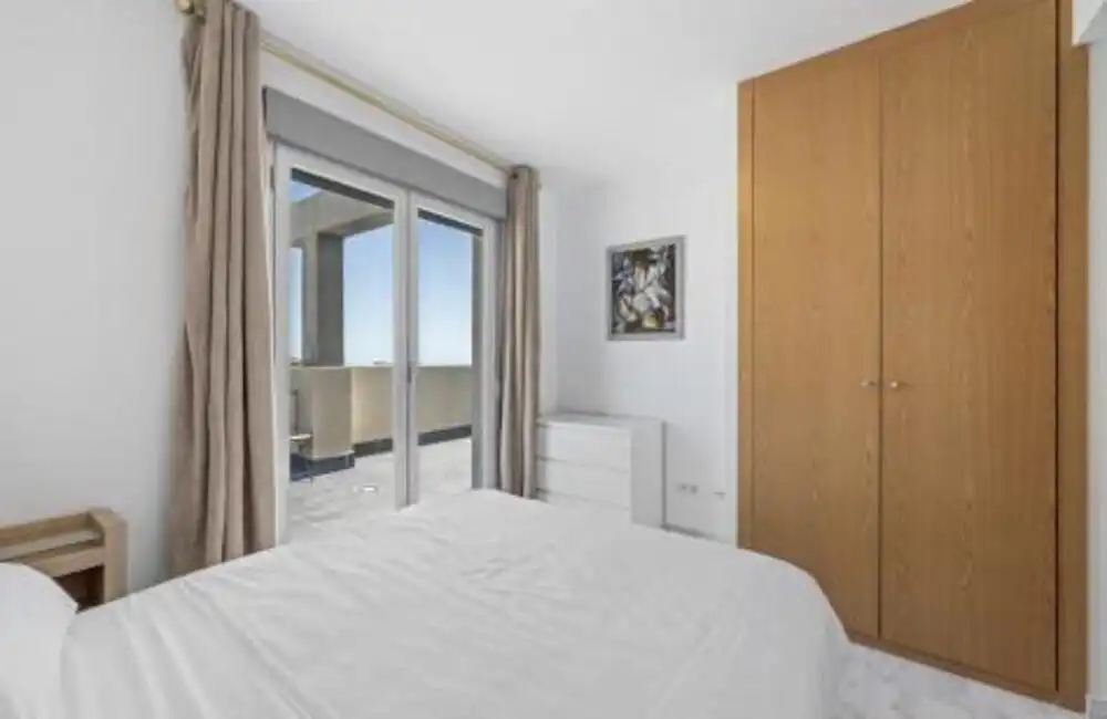 Dormitori de Àtic en venda en Mijas amb Aire condicionat, Terrassa i Piscina