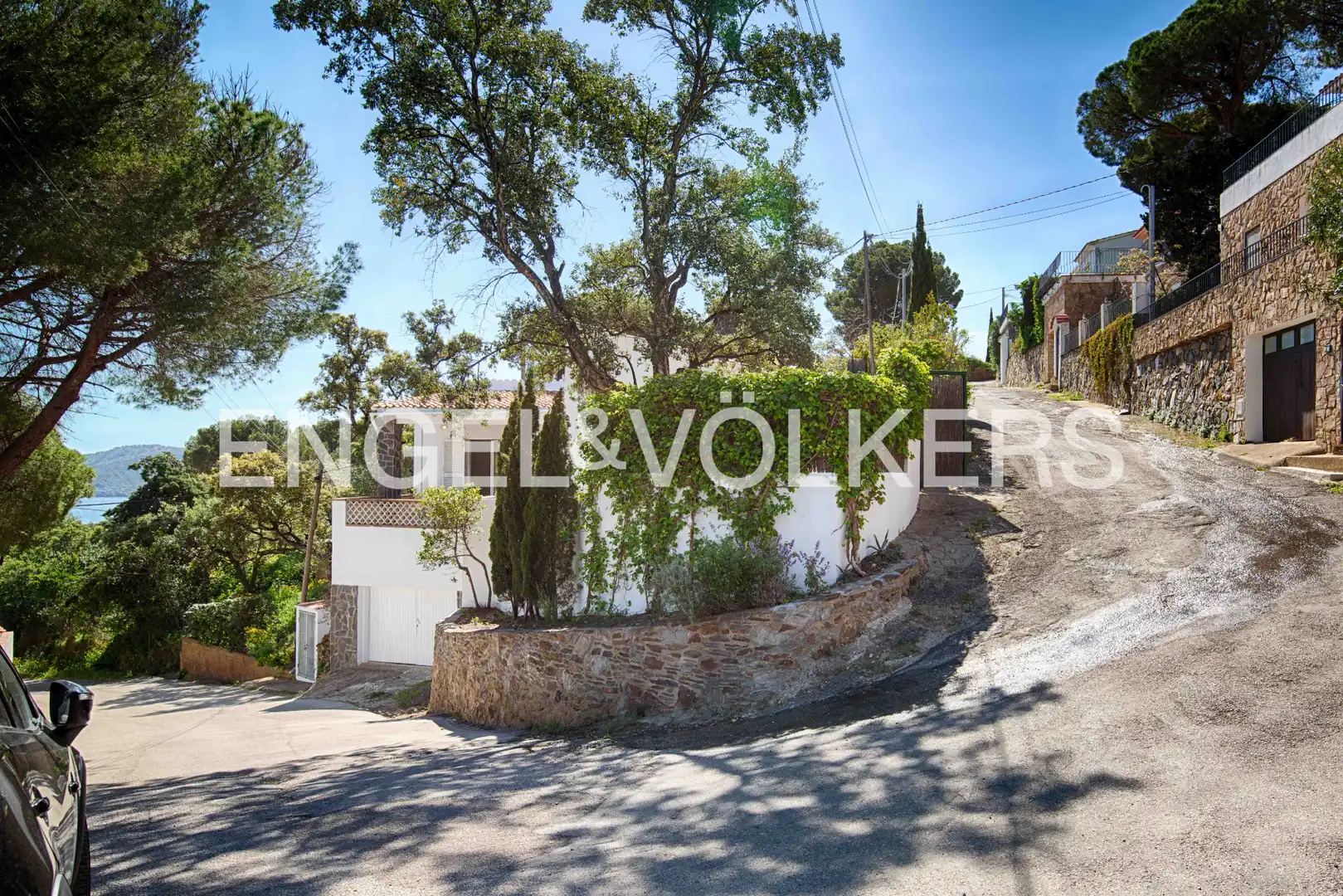 Vista exterior de Casa o xalet en venda en El Port de la Selva amb Aire condicionat, Calefacció i Jardí privat