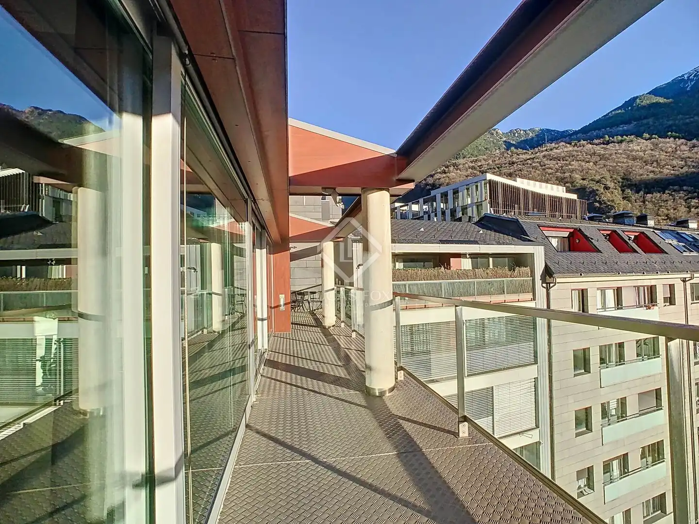 Vista exterior de Pis en venda en Andorra la Vella amb Calefacció, Terrassa i Traster