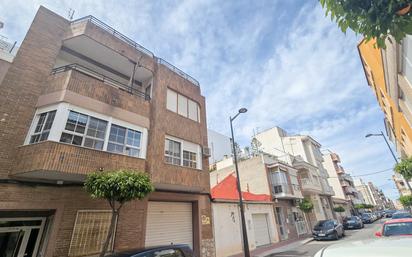 Exterior view of House or chalet for sale in Guardamar del Segura  with Air Conditioner, Heating and Storage room