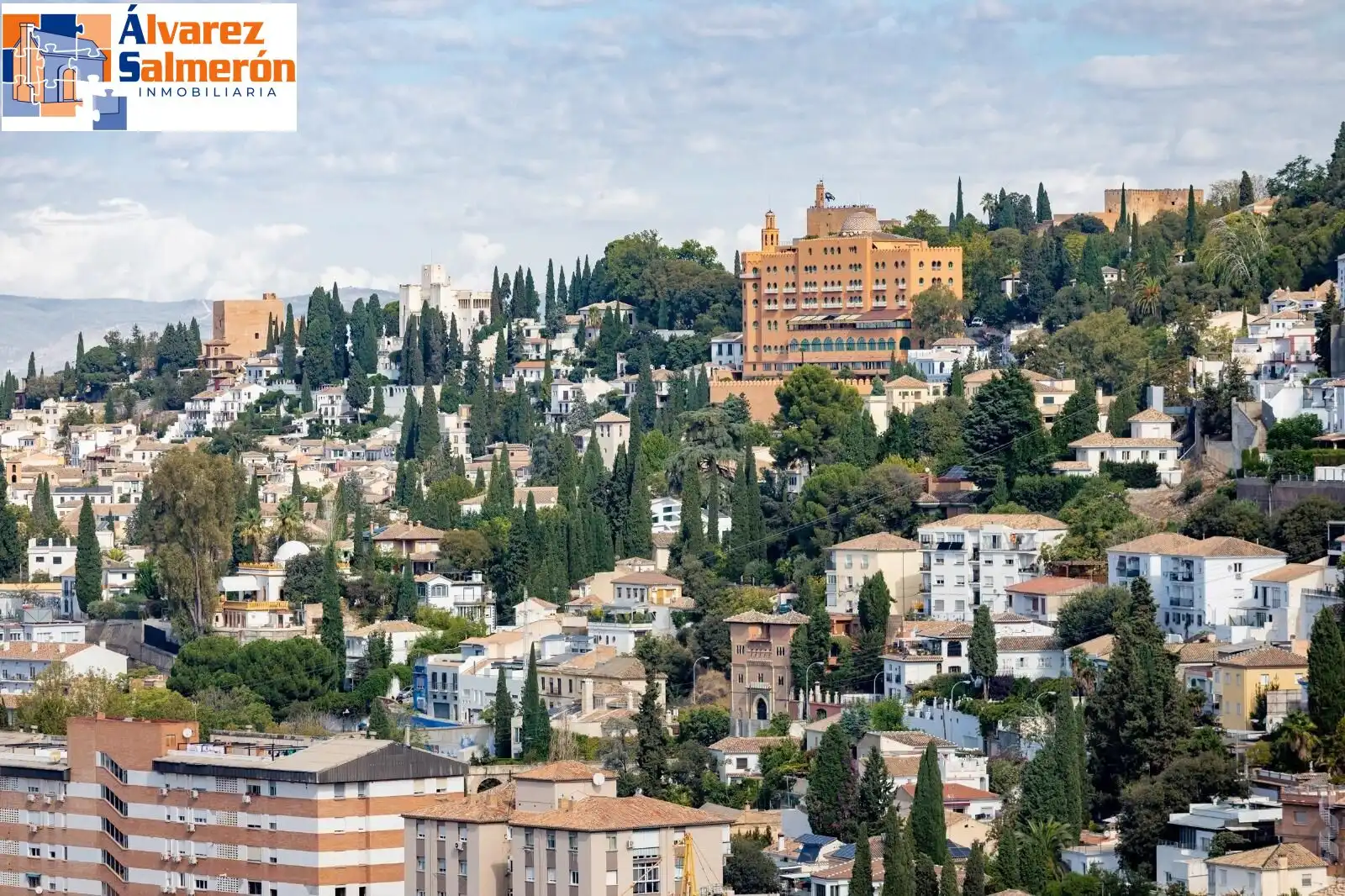 Exterior view of Houses for sale in Granada  with Air Conditioner, Private garden and Terrace