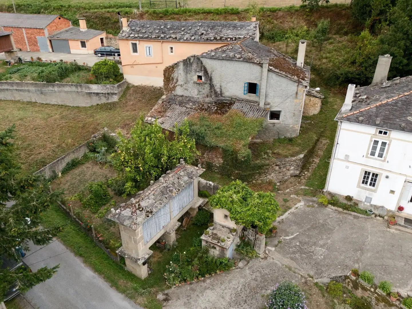 Houses for sale in O Valadouro    with Storage room