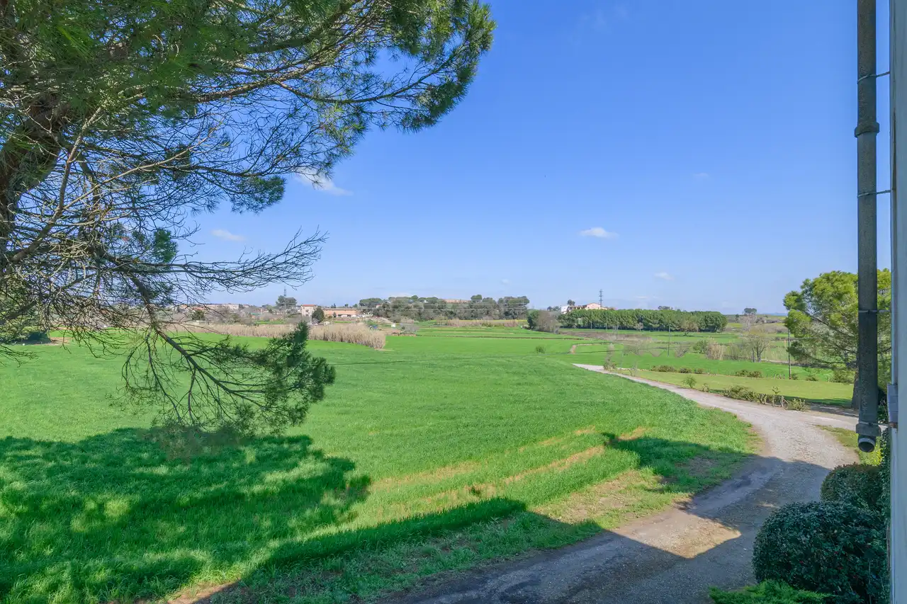 Vista exterior de Finca rústica en venda en Manresa amb Calefacció, Jardí privat i Traster