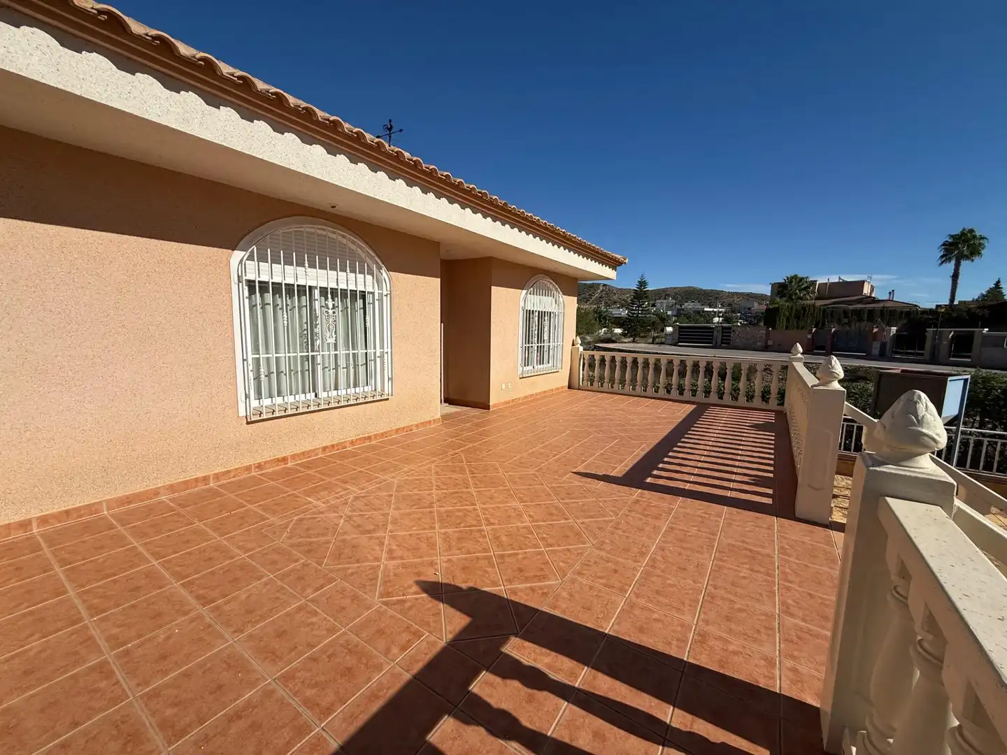 Chalet con piscina en venta en LA ALCAYNA, imagen 4
