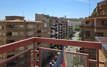 Vista exterior de Àtic en venda en  Lleida Capital amb Terrassa i Balcó