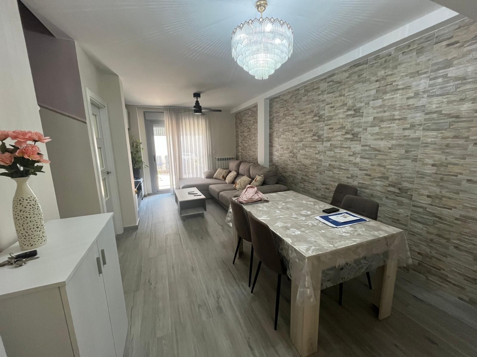 Sala d'estar de Casa o xalet en venda en San Miguel del Cinca amb Calefacció i Jardí privat