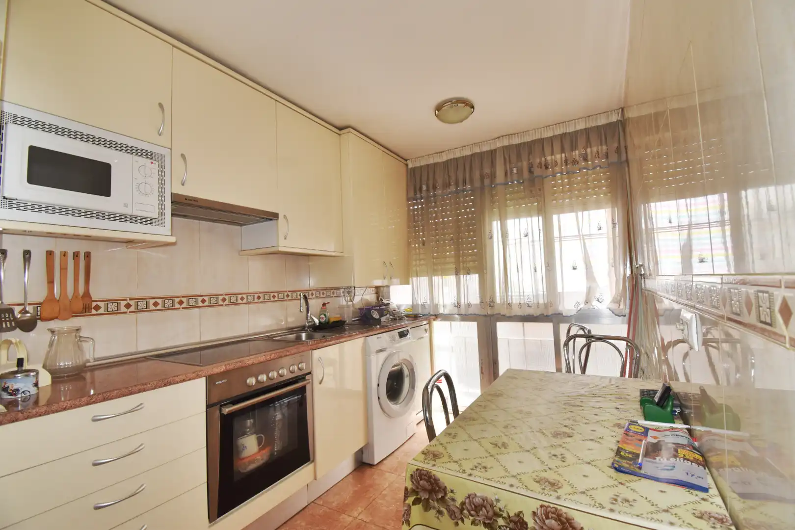 Cocina de Piso en venta en Madrid con Calefacción, Parquet y Amueblado