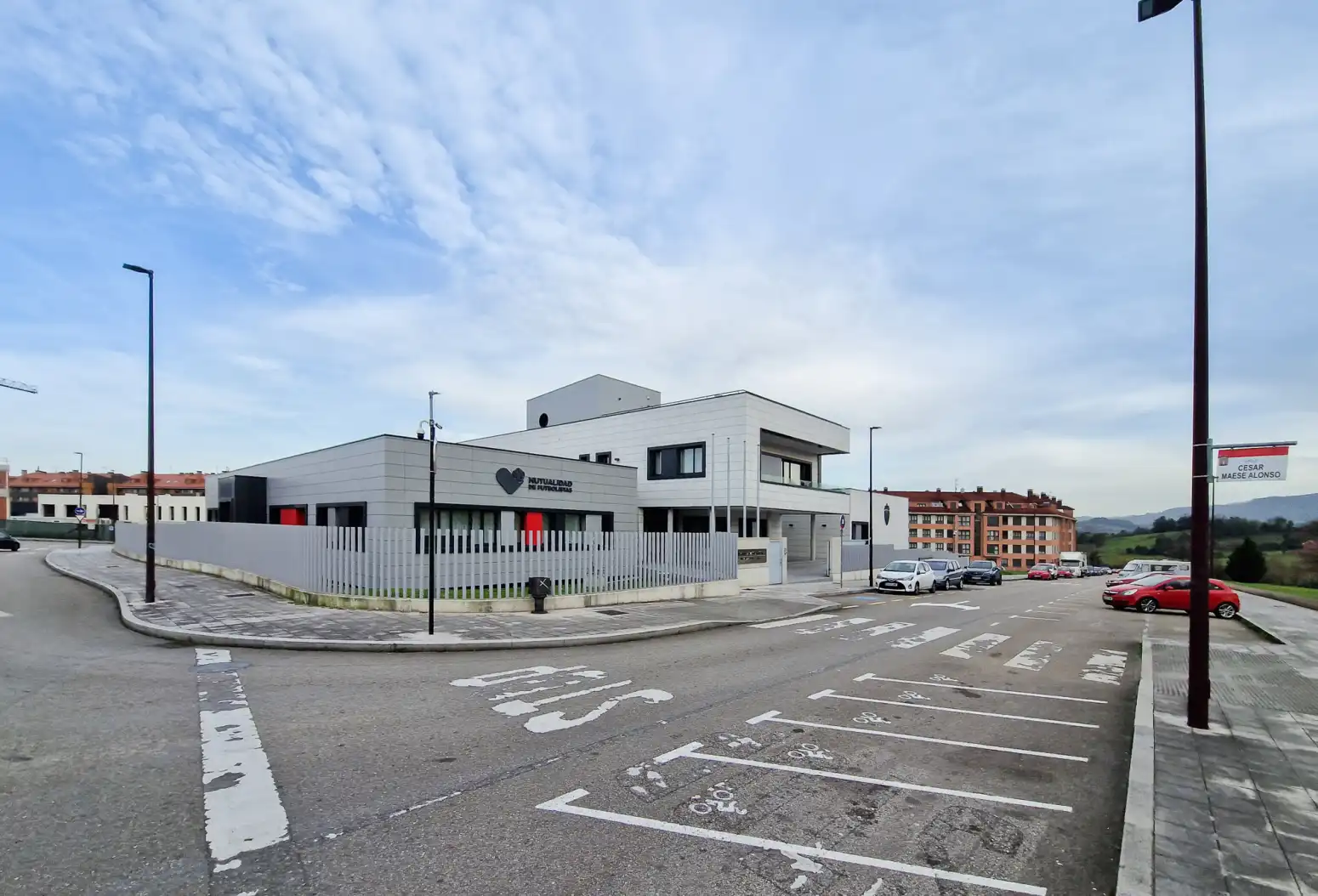 Vista exterior de Local en venta en Gijón 