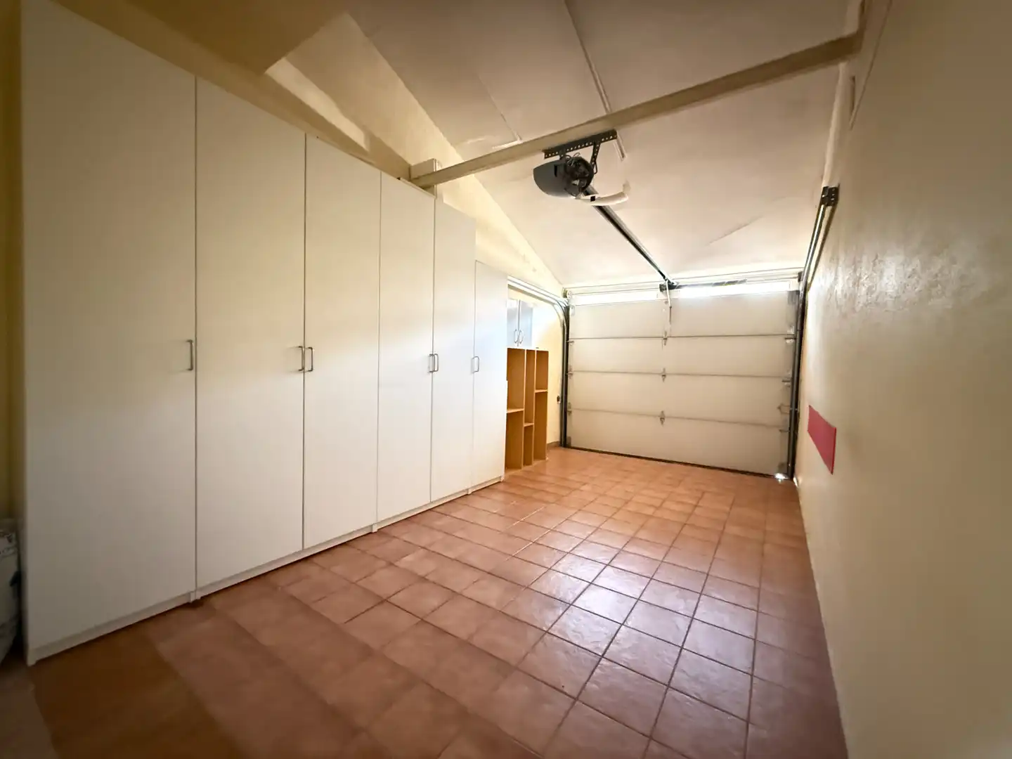 Einfamilien-Reihenhaus zum Verkauf in Rivas-Vaciamadrid mit Klimaanlage, Heizung und Privatgarten
