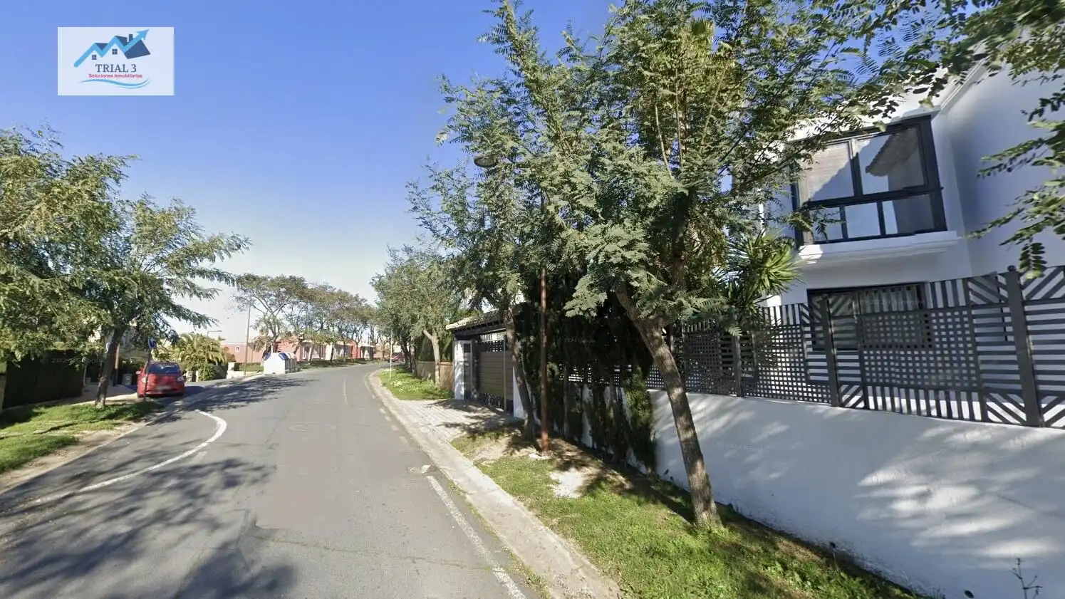 Casa amb terrassa en venda a Paseo CHIRINA DE LA, imagen 2