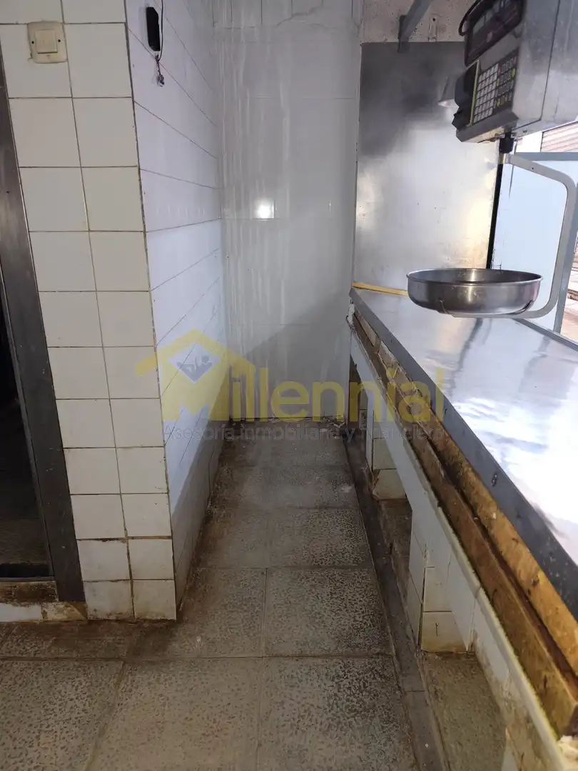 Business premises for sale in Macarena, imagen 2