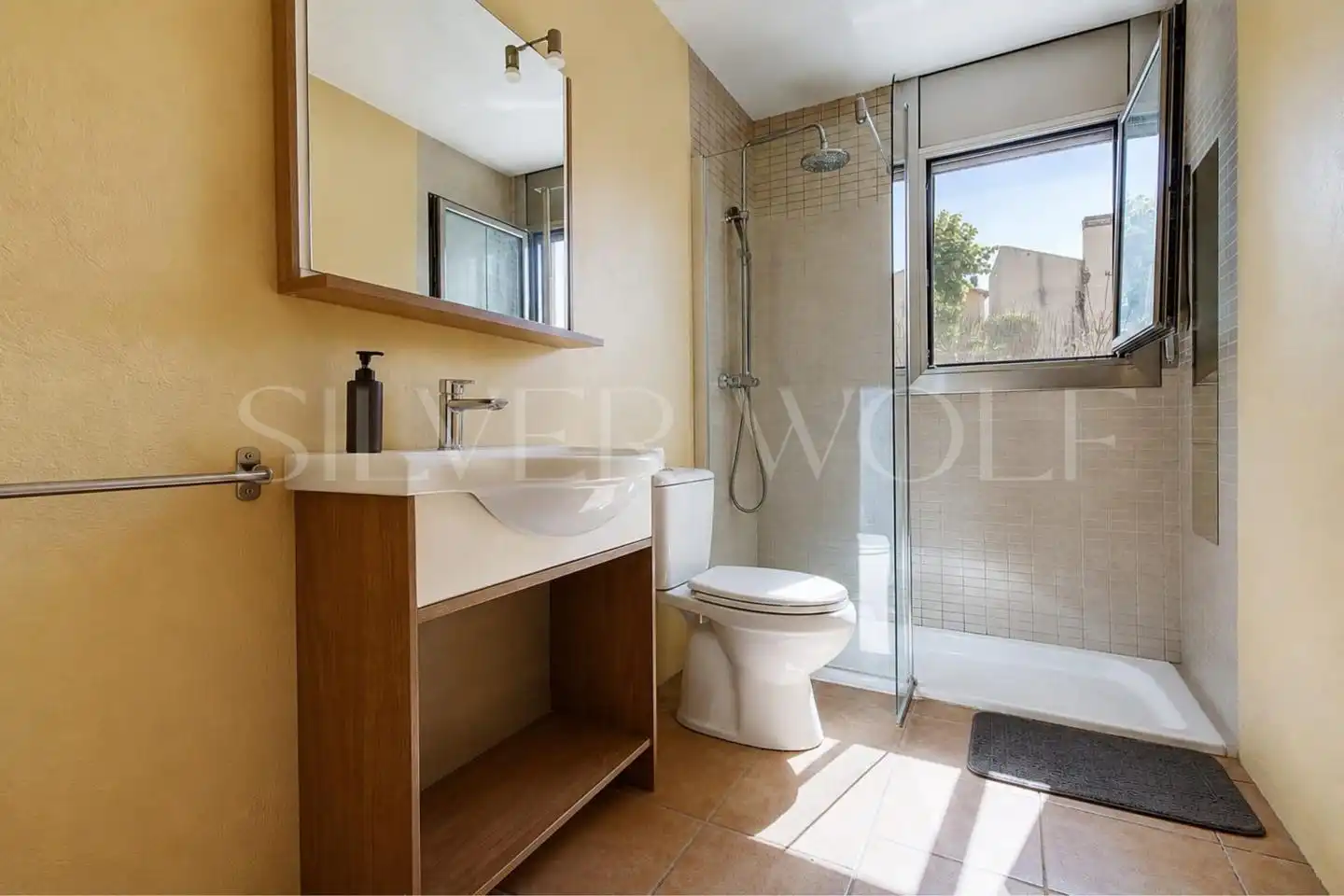 Bathroom of Houses for sale in L'Ametlla del Vallès  with Air Conditioner, Heating and Private garden