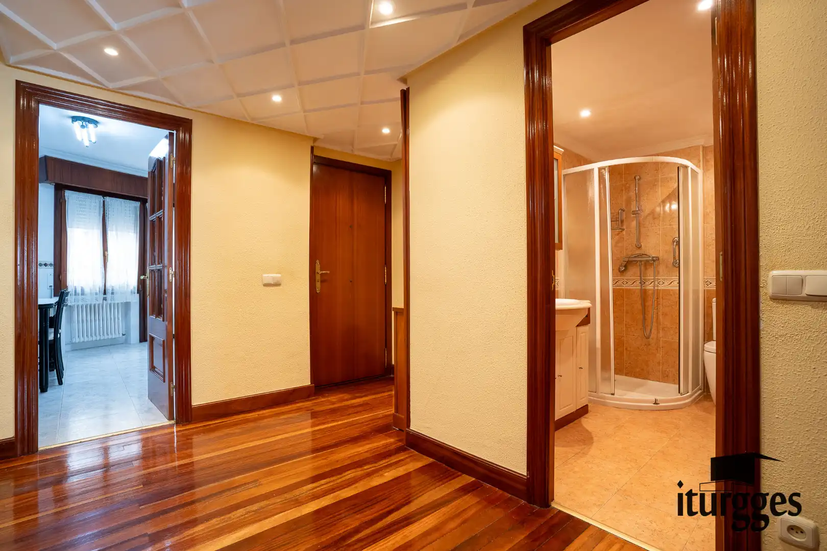 Badezimmer von Wohnung zum Verkauf in Gernika-Lumo mit Heizung, Terrasse und Abstellraum