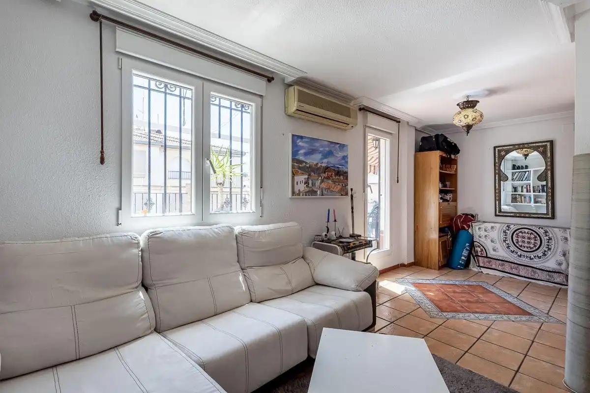 Sala d'estar de Àtic en venda en Granada amb Aire condicionat, Terrassa i Forn