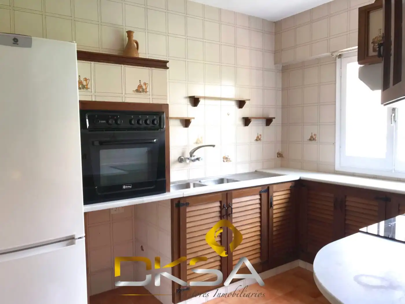 Cuina de Casa adosada en venda en Benicasim / Benicàssim amb Calefacció, Jardí privat i Terrassa