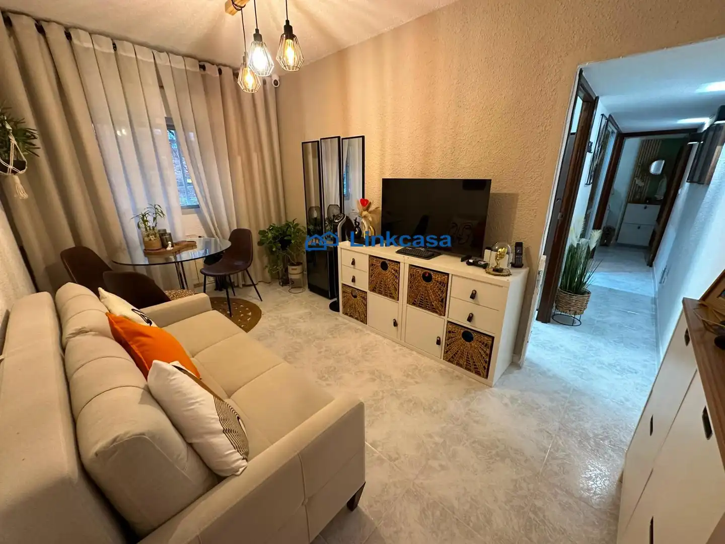 Living room of Flat for sale in Madrid  with Air Conditioner and Heating