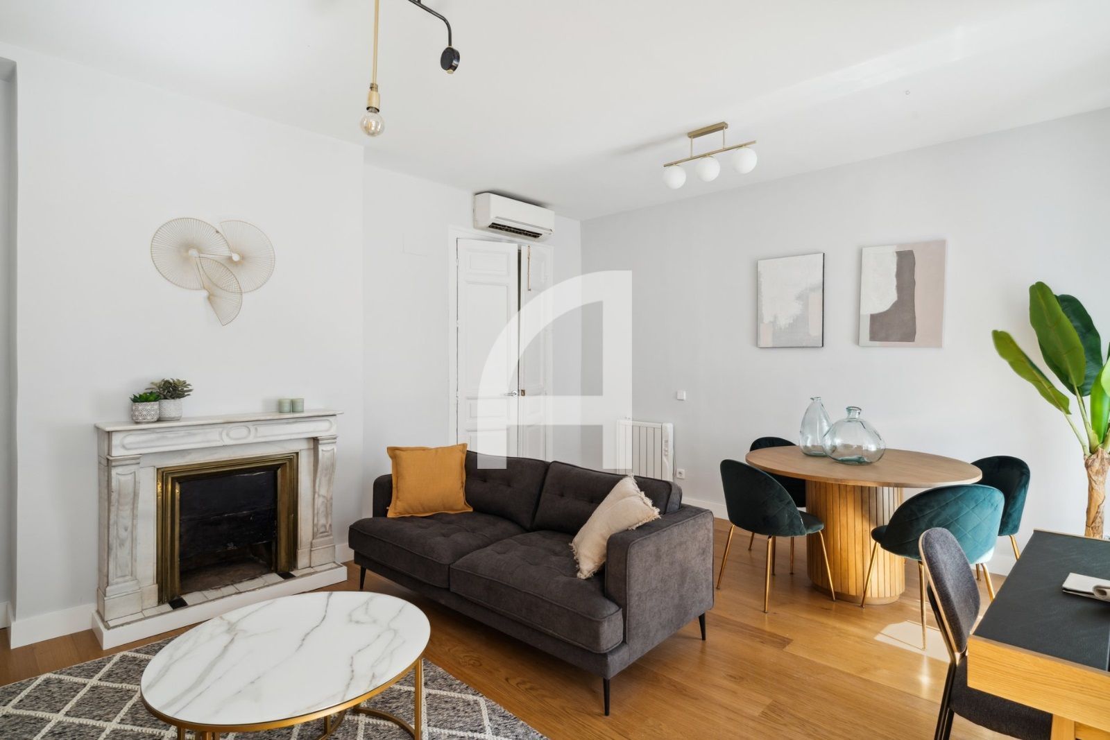 Sala d'estar de Pis de lloguer en  Madrid Capital amb Aire condicionat, Calefacció i Parquet