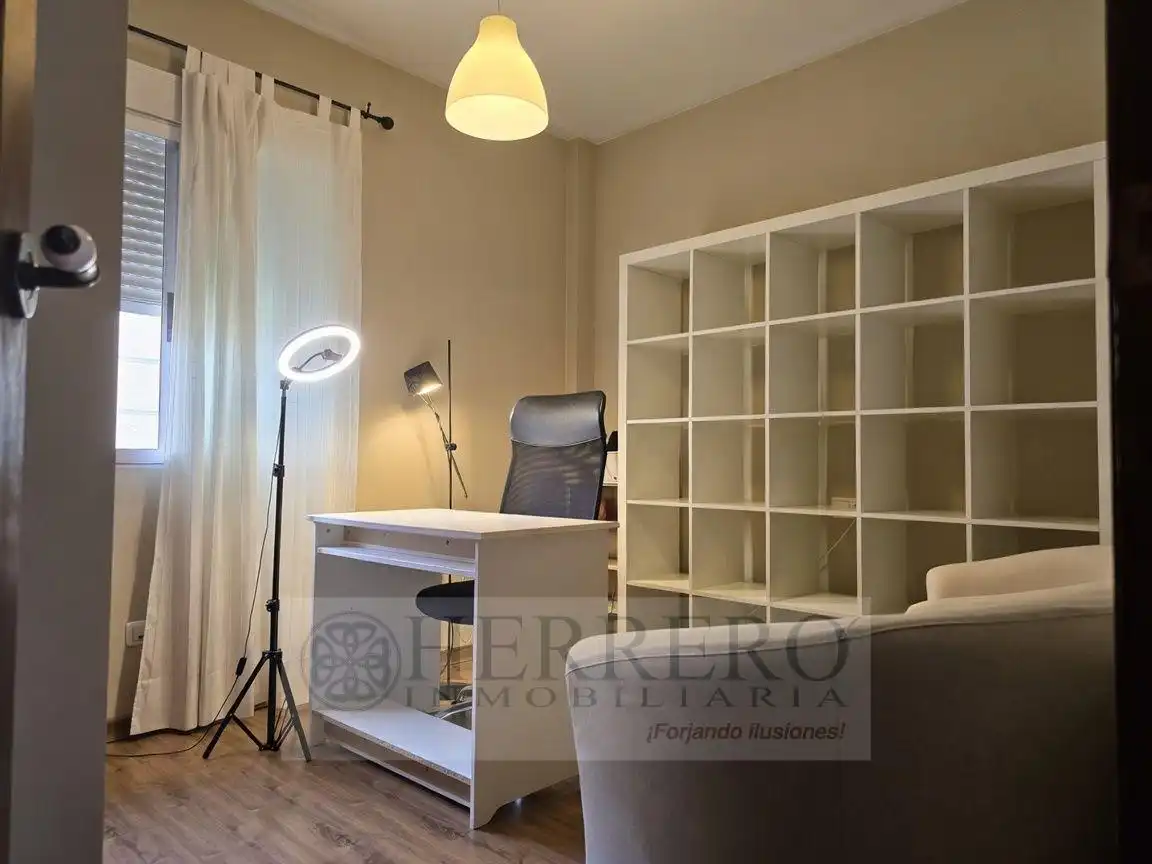 Habitación de Casa adosada en venta en Gandia con Aire acondicionado, Calefacción y Jardín privado