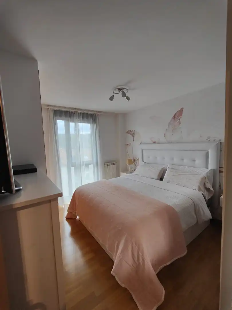 Bedroom of Flat for rent in Ames  with Heating, Parquet flooring and Storage room
