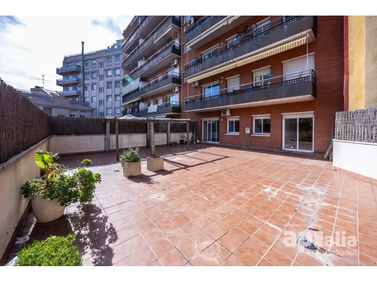 Exterior view of Flat for sale in Sabadell  with Heating, Terrace and Balcony