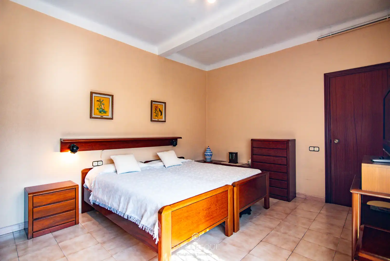 Habitación de Casa o chalet en venta en Barcelona con Calefacción, Jardín privado y Terraza