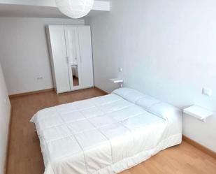 Bedroom of Flat to share in Badajoz Capital  with Furnished