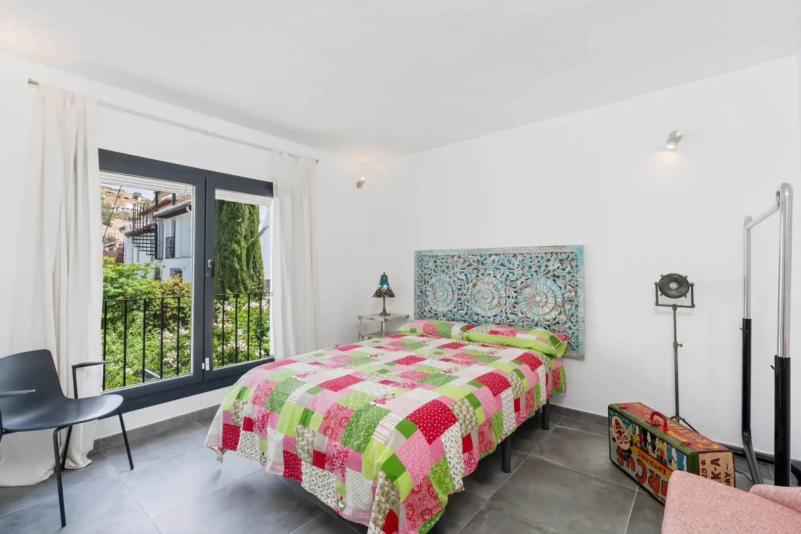 Habitación de Casa o chalet en venta en Granada con Aire acondicionado, Calefacción y Jardín privado
