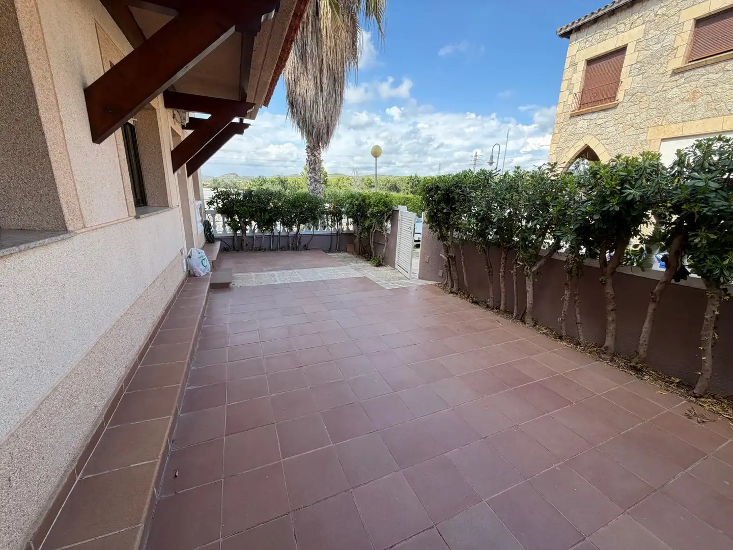 Maison mitoyenne avec terrasse à louer à Carrer del Vallespir, imagen 11