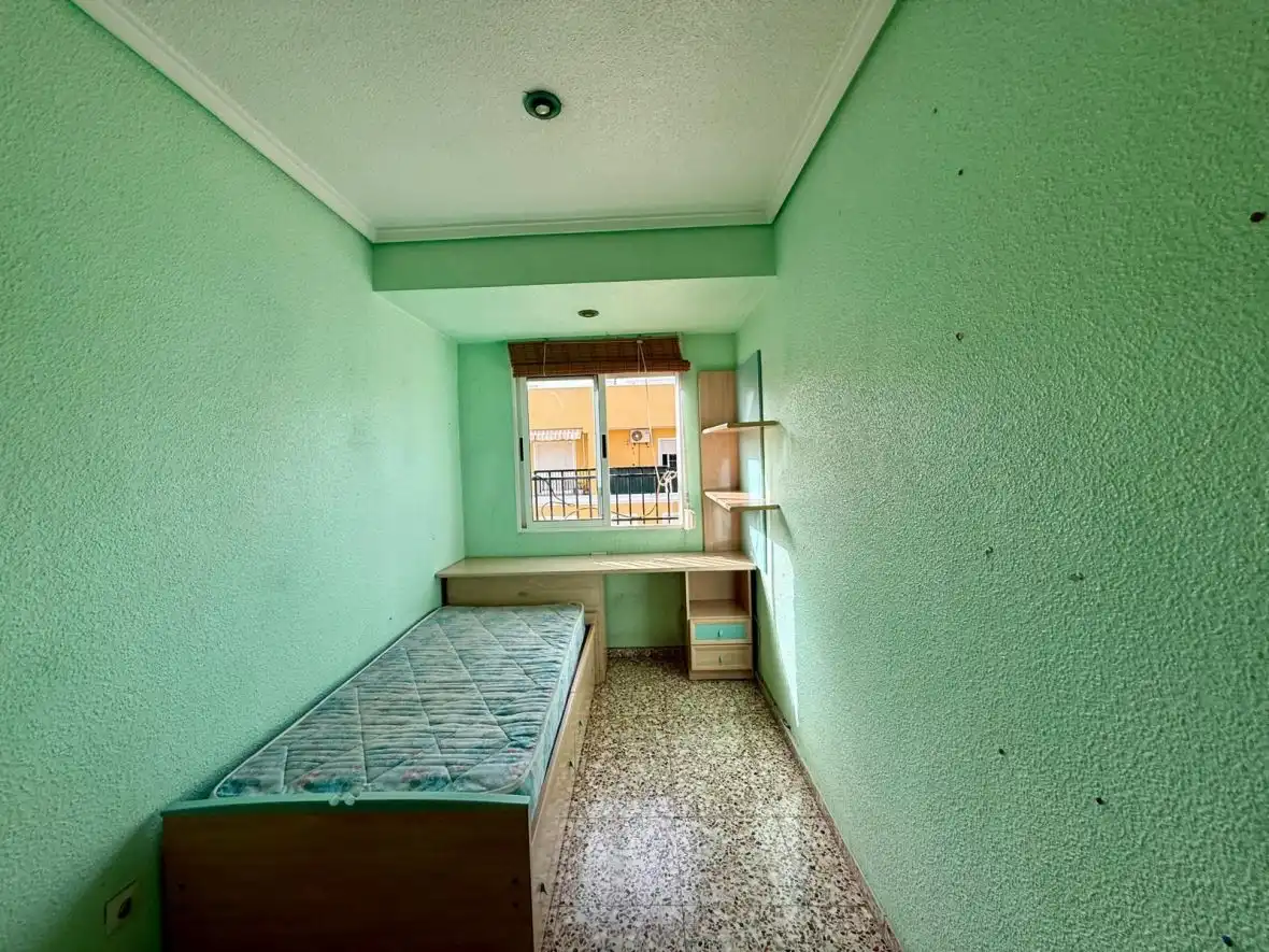 Bedroom of Flat for sale in Elche / Elx