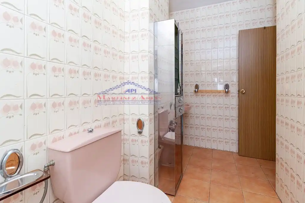 Baño de Piso en venta en Mengíbar con Balcón