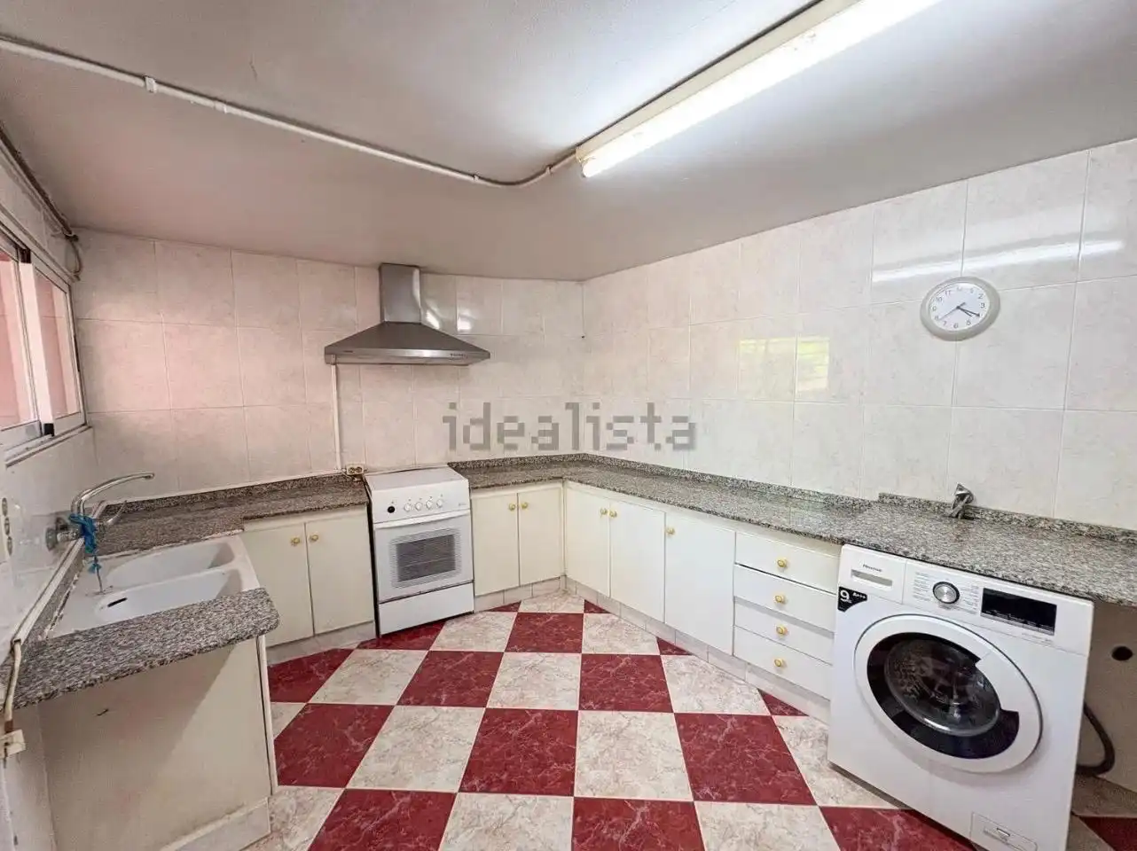 Cuina de Casa o xalet en venda en Gandia amb Calefacció, Jardí privat i Terrassa