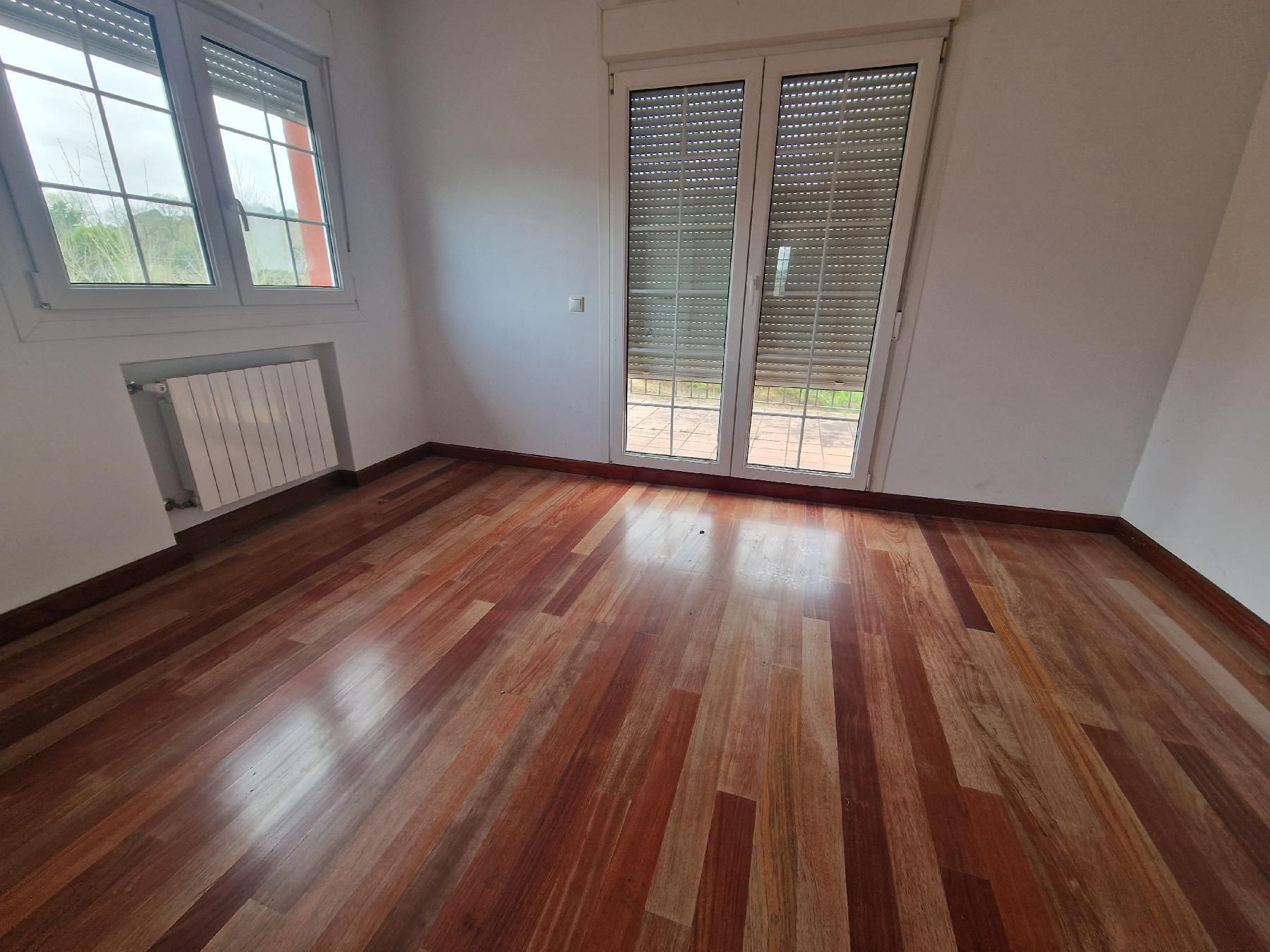 Dormitori de Casa o xalet en venda en Grado amb Jardí privat, Terrassa i Traster