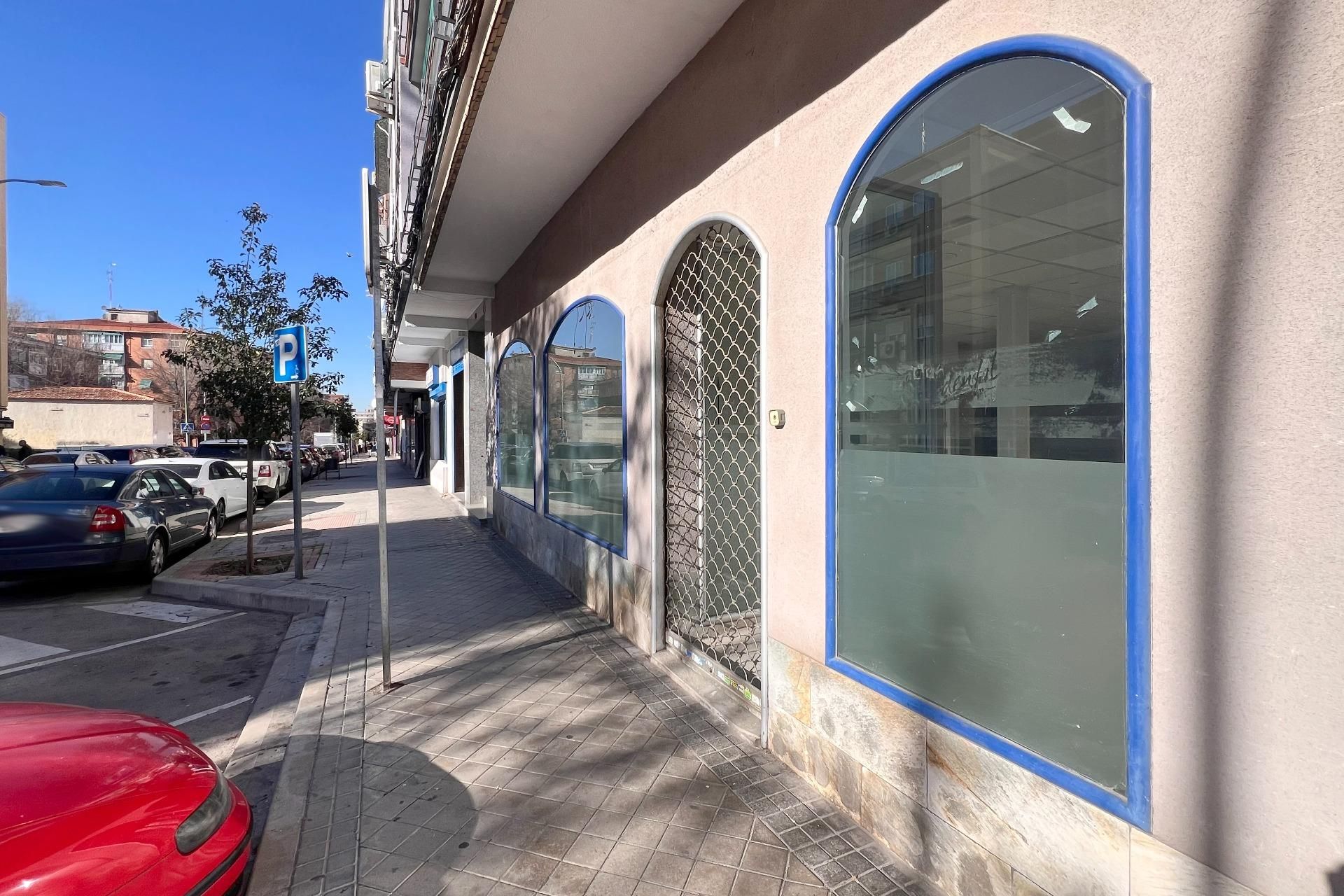 Exterior view of Premises for sale in Móstoles  with Air Conditioner