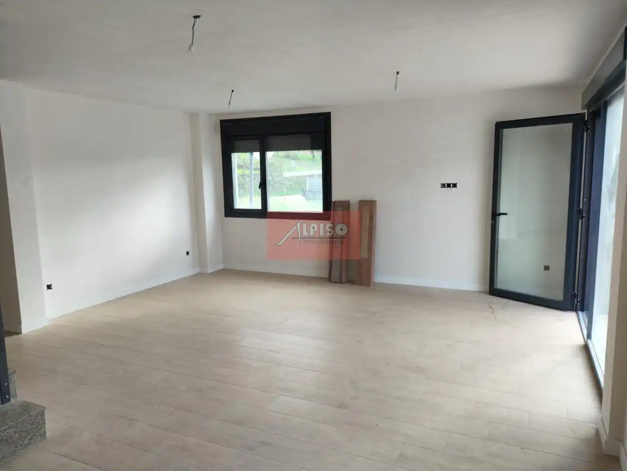 Living room of Houses for sale in Ourense Capital   with Heating, Private garden and Terrace