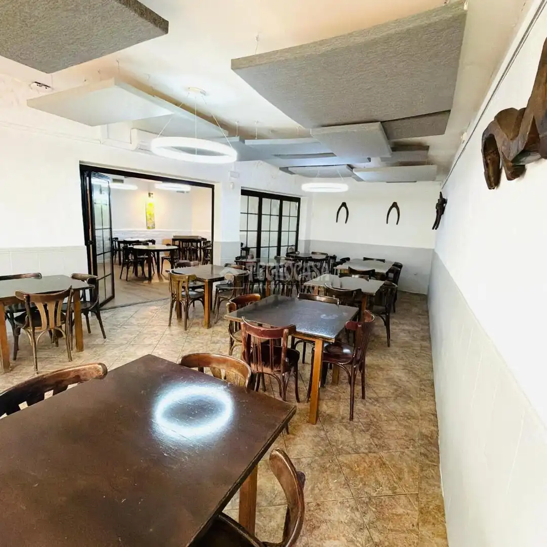Commercial properties for sale in Villaconejos  with Air Conditioner