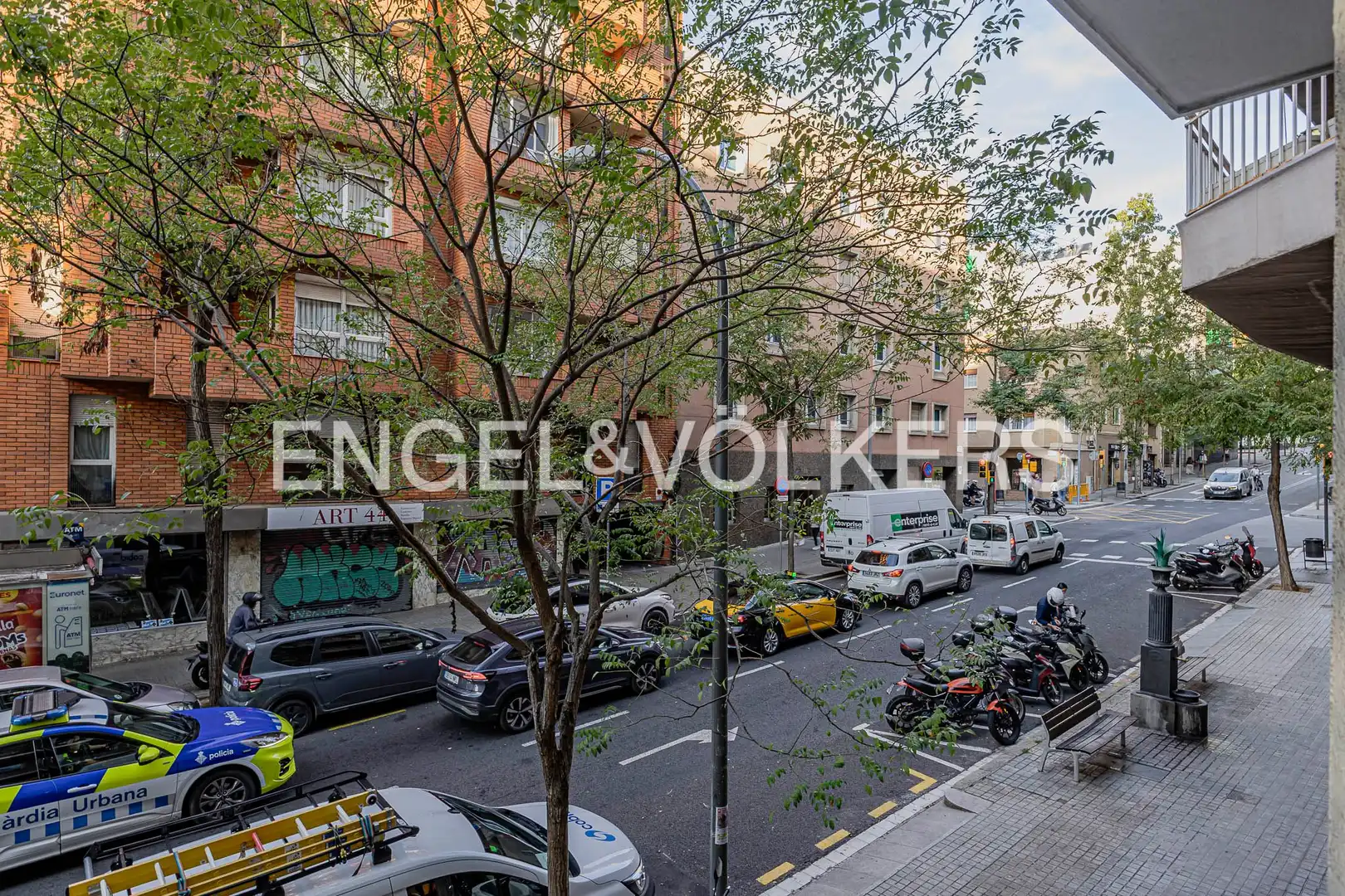 Vista exterior de Pis en venda en Gràcia