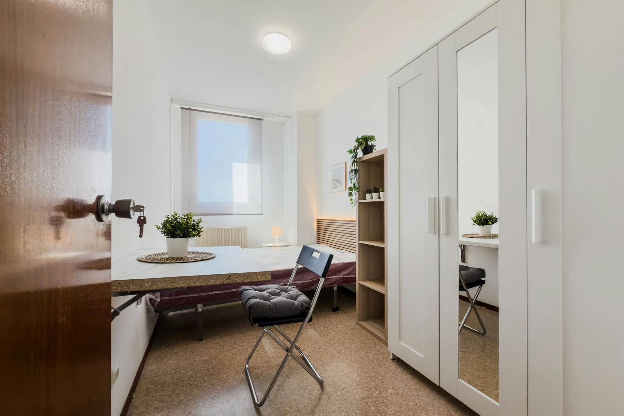 Bedroom of Flat to share in Sant Joan Despí  with Heating, Private garden and Furnished