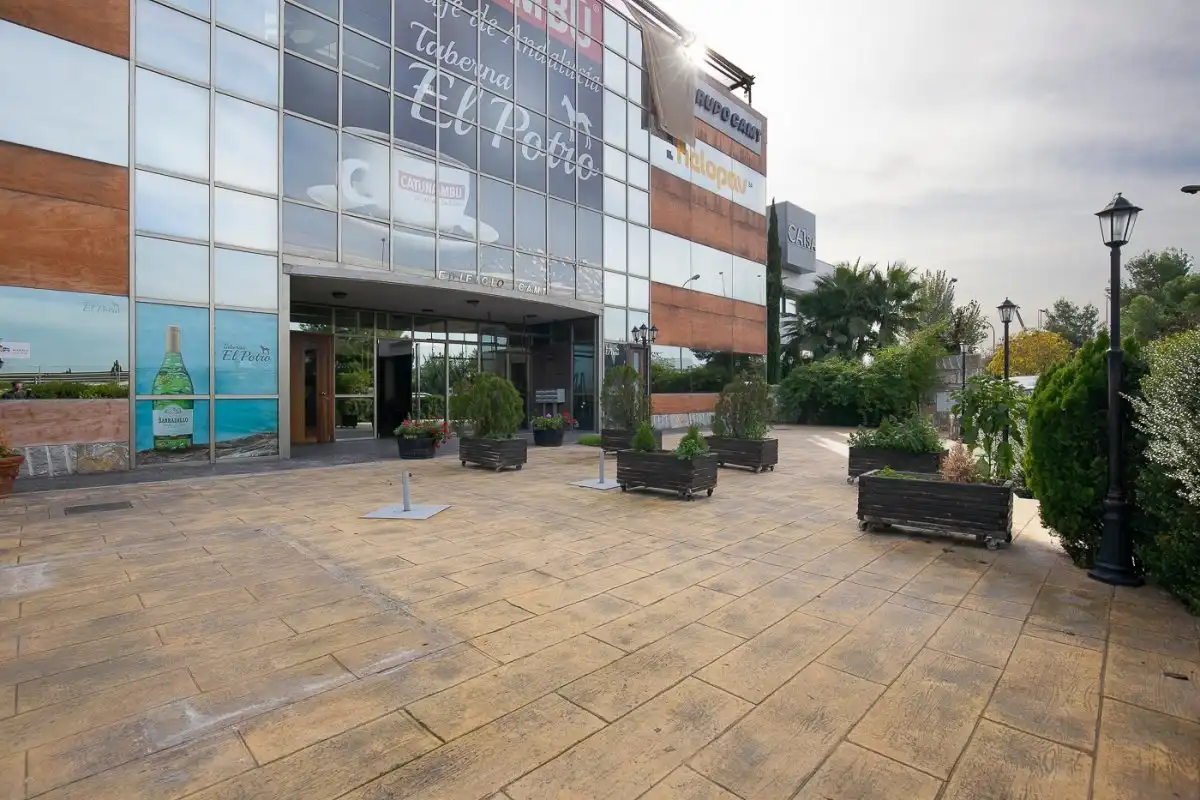 Inmuebles singulares con ascensor en venta en Calle Graham Bell, imagen 7