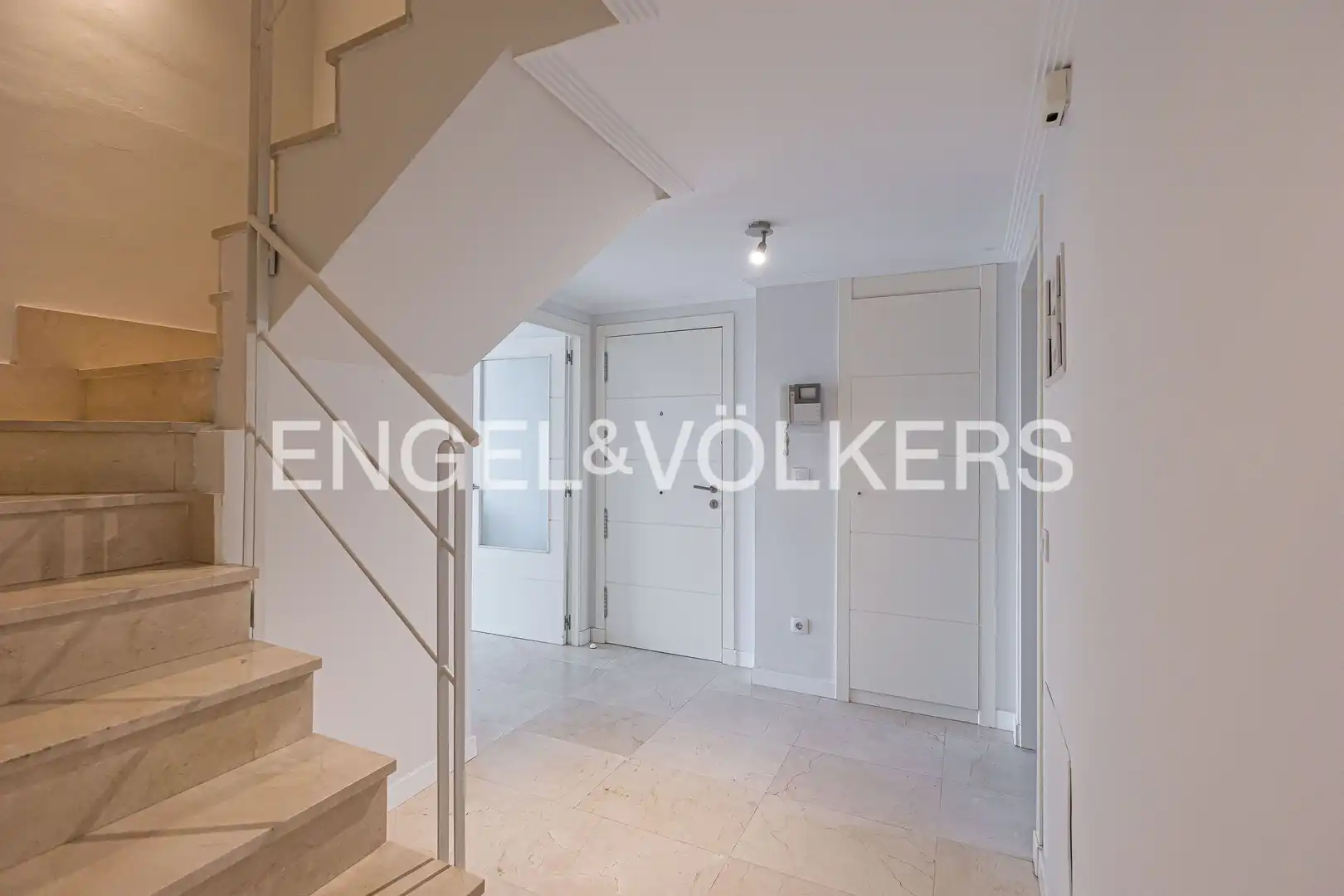 Attic for sale in Boadilla del Monte  with Air Conditioner, Heating and Terrace