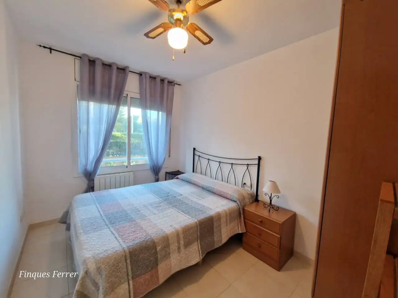 Habitación de Piso de alquiler en Cubelles con Aire acondicionado, Calefacción y Jardín privado