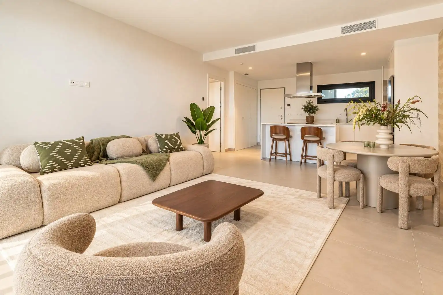 Ground floor with pool for sale in Río Real - Los Monteros, imagen 3