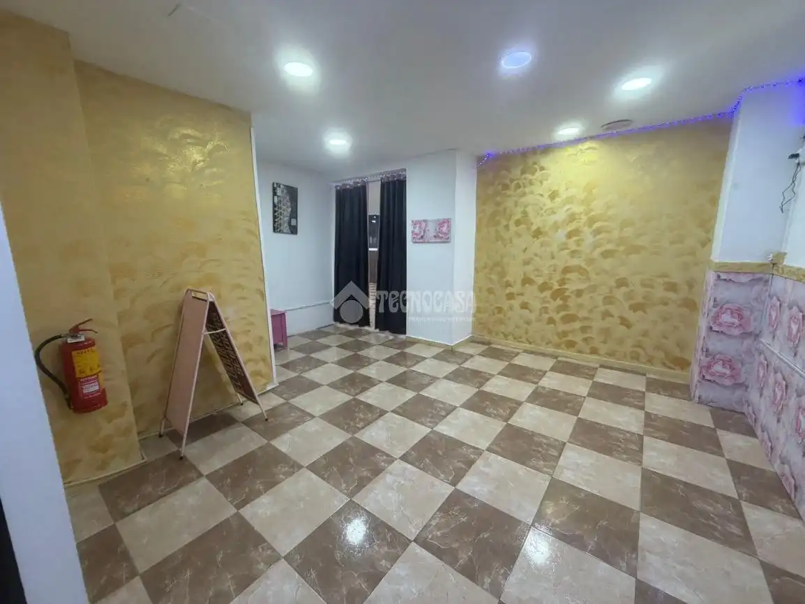Local en venta en Sevilla con Aire acondicionado y Internet