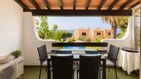 Exclusivo chalet adosado en primera línea de mar con impresionantes vistas a Cabrera
