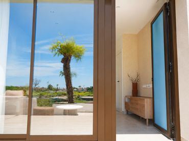 Villa di nuova costruzione in vendita a Avenida 8 de Marzo